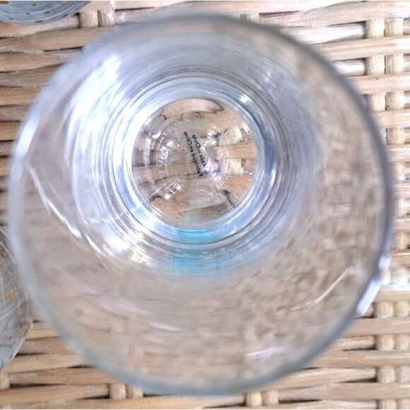 Unbranded Stemless Champagne Flutes Gold Confetti Set of 4 - Picture 7 of 8